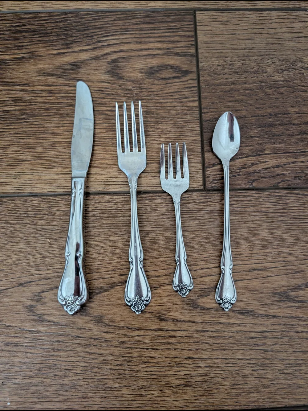 Oneida Arbor Rose Youth Silverware‎ Set- 4 Piece